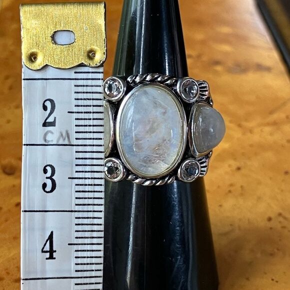 Natural Rainbow Moonstone Sterling Silver Cocktail Ring Size 6 - Picture 7 of 9